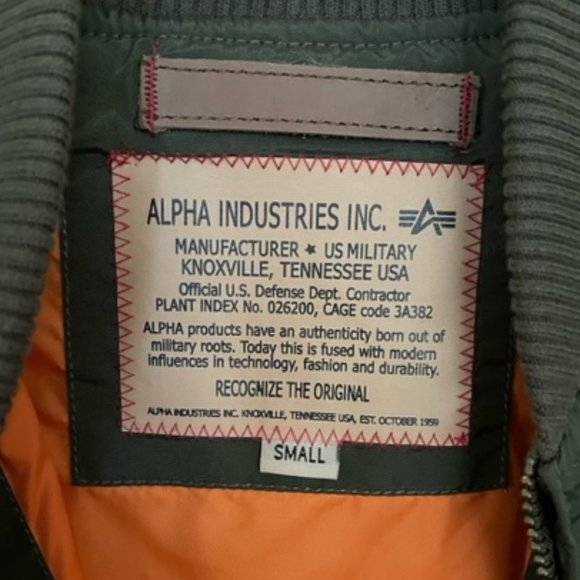 Alpha Industries Bomber Jacket - size S - Picture 3 of 10